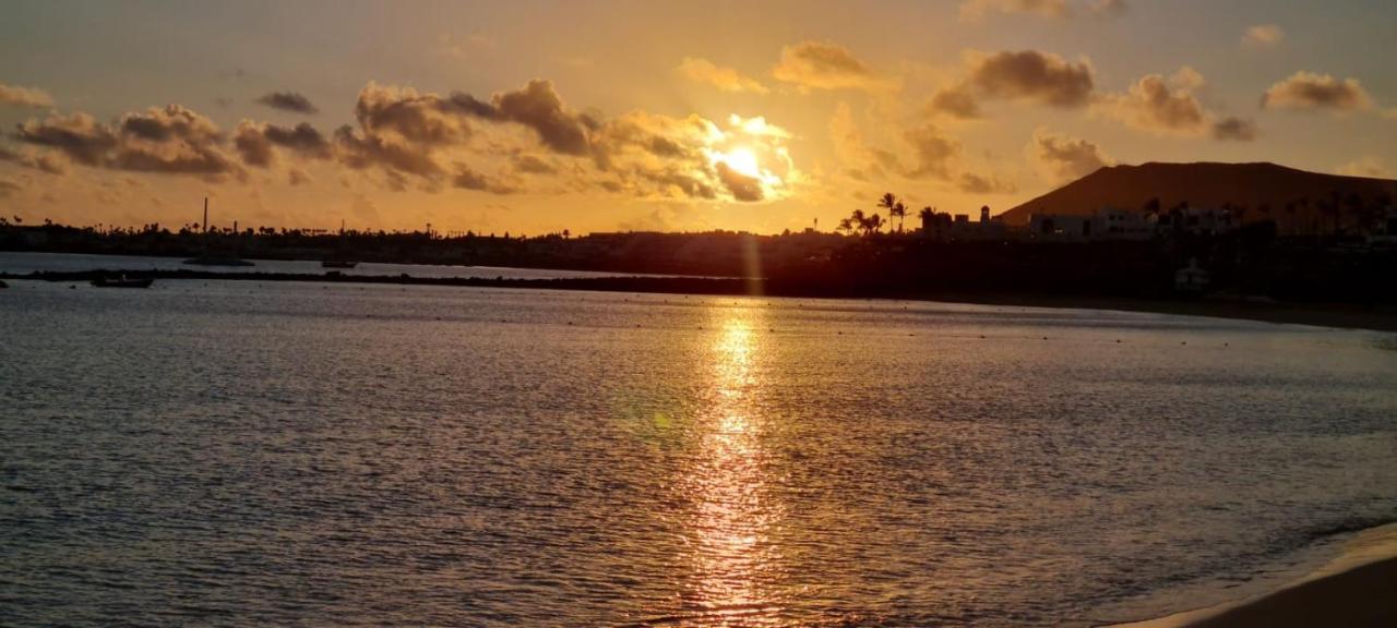 Villa Pousadoiro Playa Blanca  Buitenkant foto