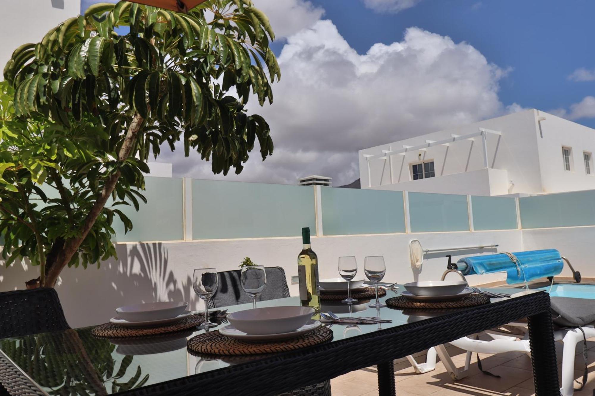 Villa Pousadoiro Playa Blanca  Buitenkant foto